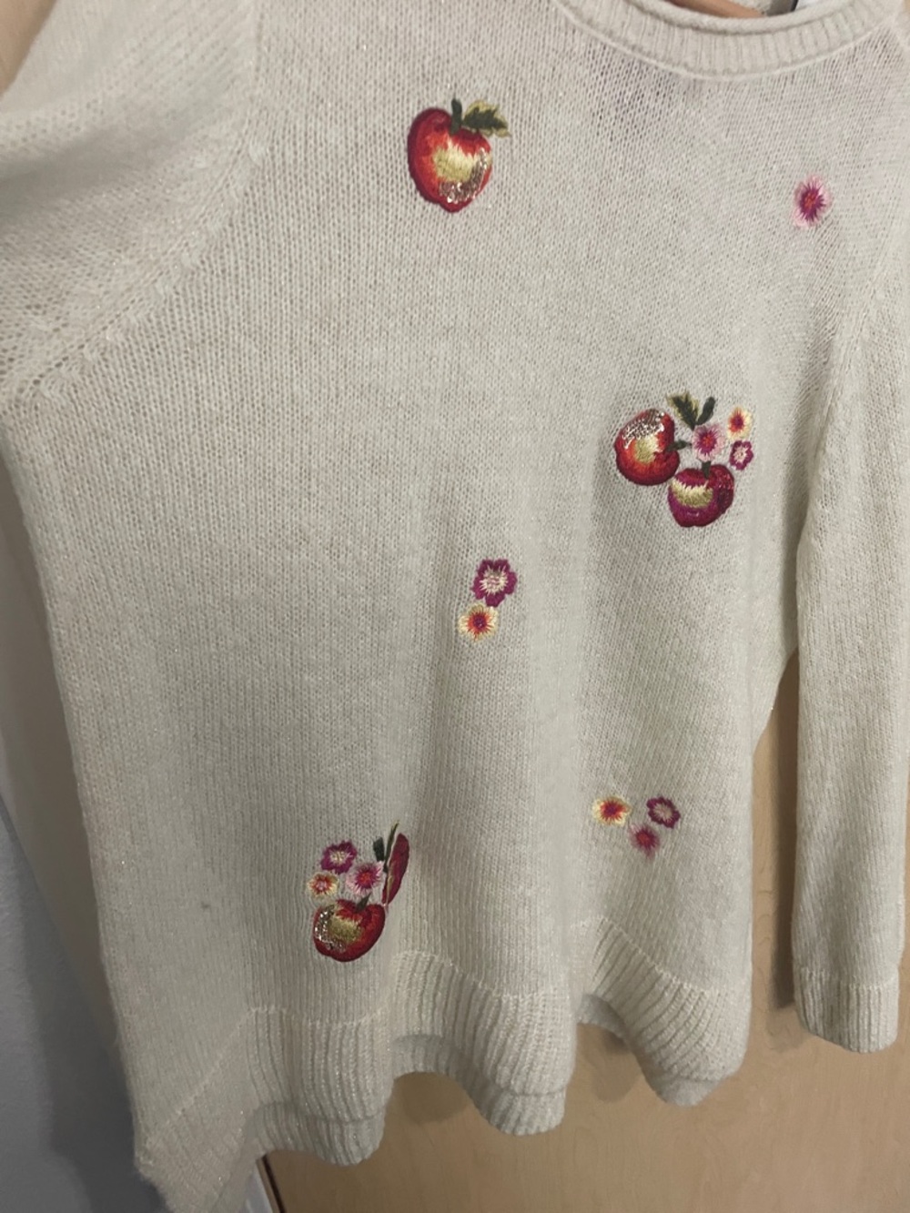 Lauren Conrad x Disney Cream Embroidered Apple Crewneck Sweater XL - Picture 8 of 11